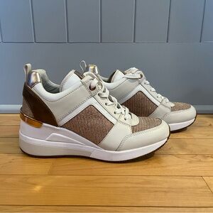NWOT Michael Kors Women's White and Gold Sneakers